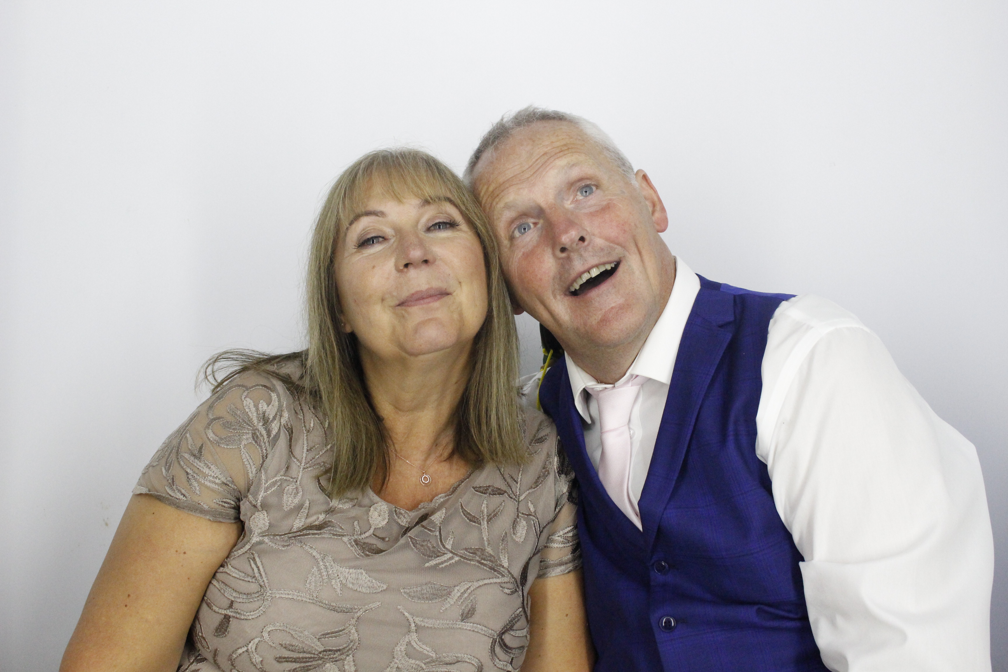 Sam & Rachel's Wedding | View more photos from the event at gallery.myphotoboothexperience.co.uk/u/MyPhotoBoothExperienceLtd/Sam-Rachels-Wedding